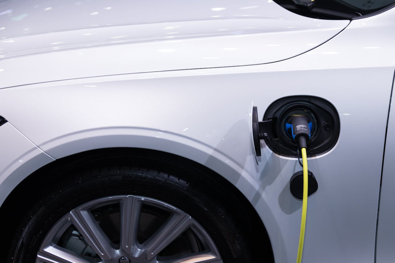 Stroom uit je elektrische auto: de auto als thuisbatterij